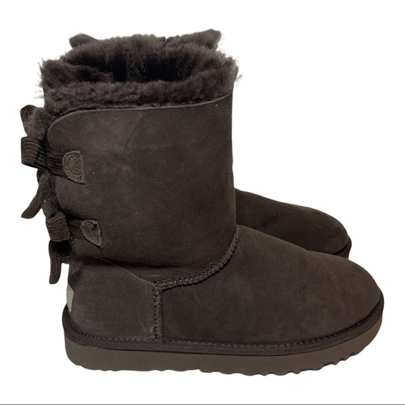 UGG Women Boots Size 7 - Picture 4 of 5